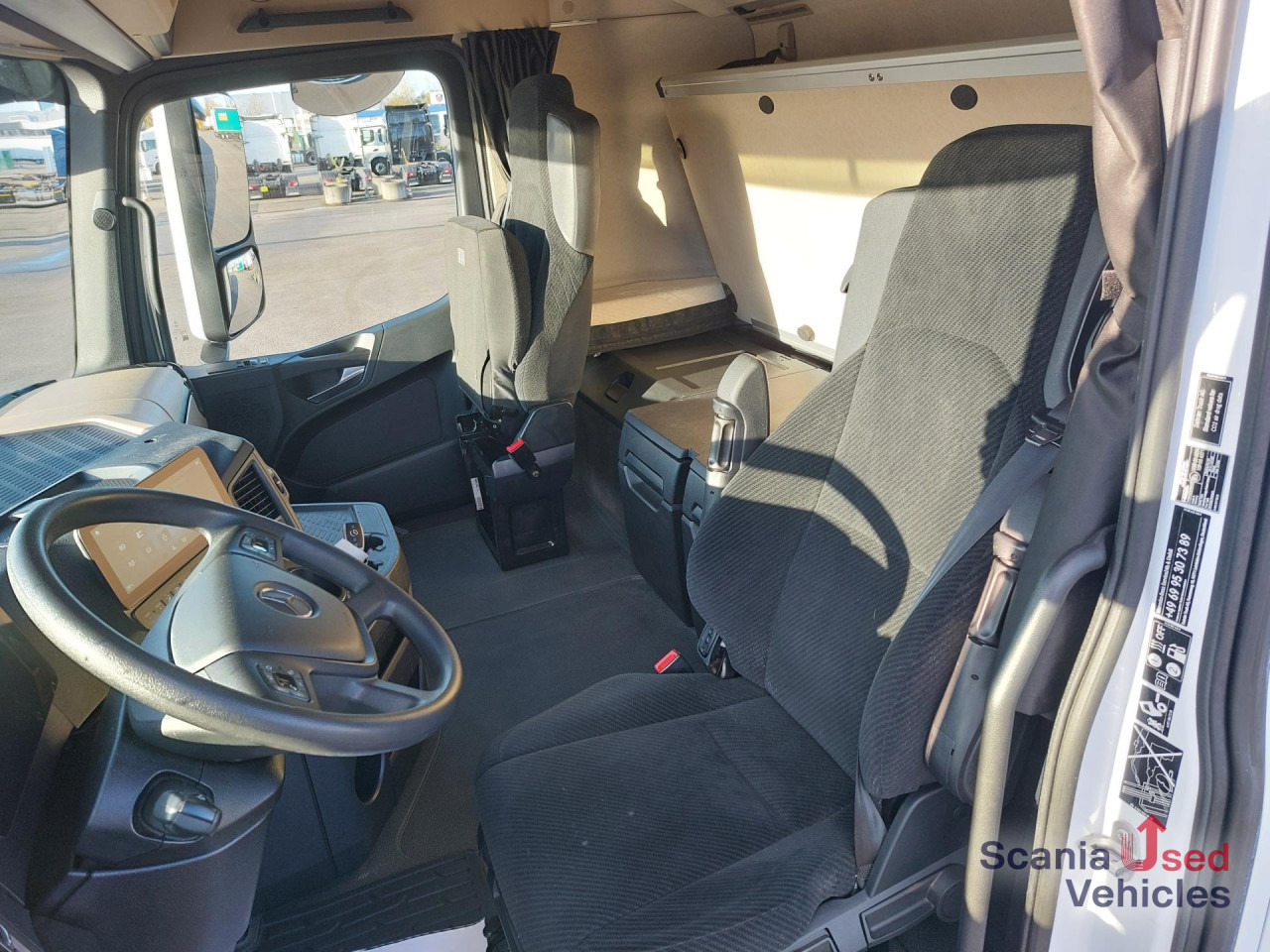 MERCEDES-BENZ 1845L Plane/Edscha NUR KOMPLETT m. ANH.!!! - Plachtový nákladní auto: obrázek 5 MERCEDES-BENZ 1845L Plane/Edscha NUR KOMPLETT m. ANH.!!! - Plachtový nákladní auto: obrázek 5