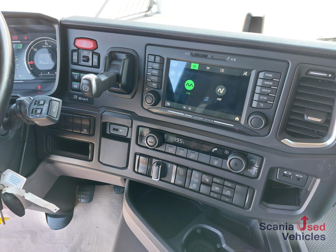 SCANIA G 410 B6x2*4NA Planen Boardwand Navi Lenk Liftachs - Plachtový nákladní auto: obrázek 2 SCANIA G 410 B6x2*4NA Planen Boardwand Navi Lenk Liftachs - Plachtový nákladní auto: obrázek 2