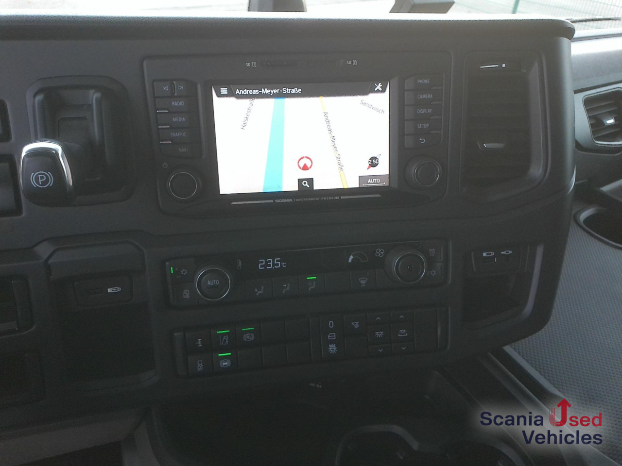 SCANIA R 460 A4x2EB - Tahač: obrázek 3 SCANIA R 460 A4x2EB - Tahač: obrázek 3