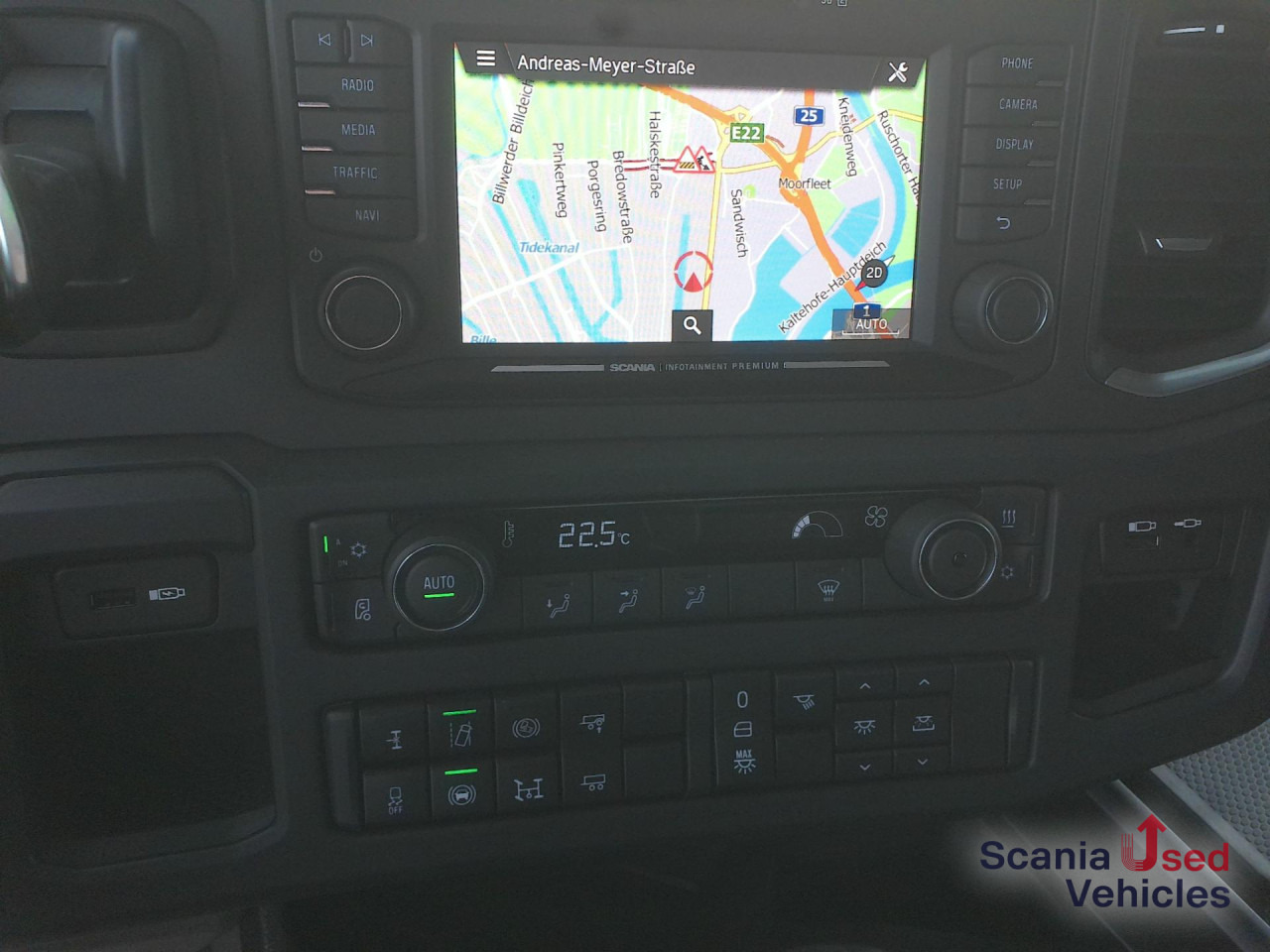 SCANIA R 460 A4x2NA - Tahač: obrázek 3 SCANIA R 460 A4x2NA - Tahač: obrázek 3