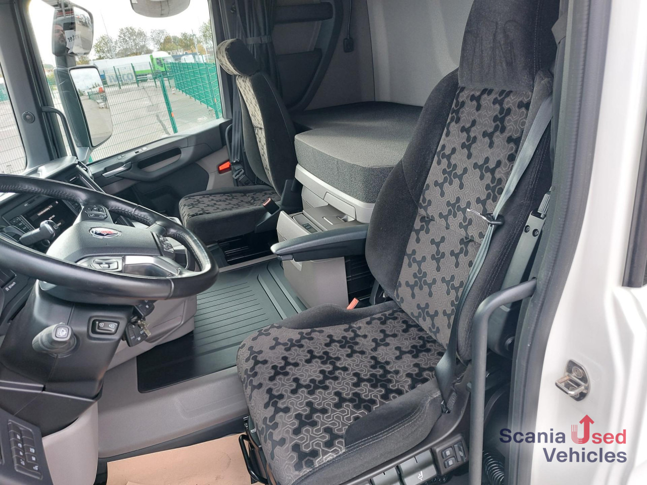 SCANIA R 460 A4x2NA, SUPER, NAVI, Standklima - Tahač: obrázek 4 SCANIA R 460 A4x2NA, SUPER, NAVI, Standklima - Tahač: obrázek 4