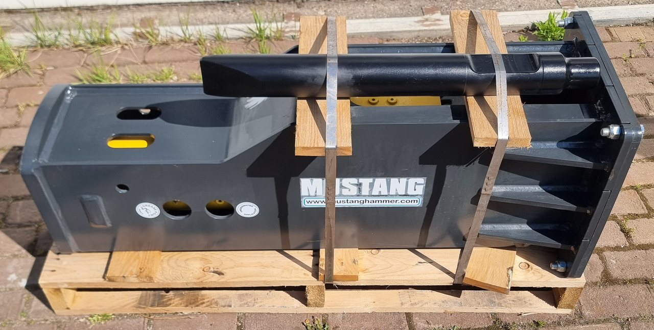 MUSTANG HM550 - Hydraulické kladivo pro Rýpadlo: obrázek 1 MUSTANG HM550 - Hydraulické kladivo pro Rýpadlo: obrázek 1