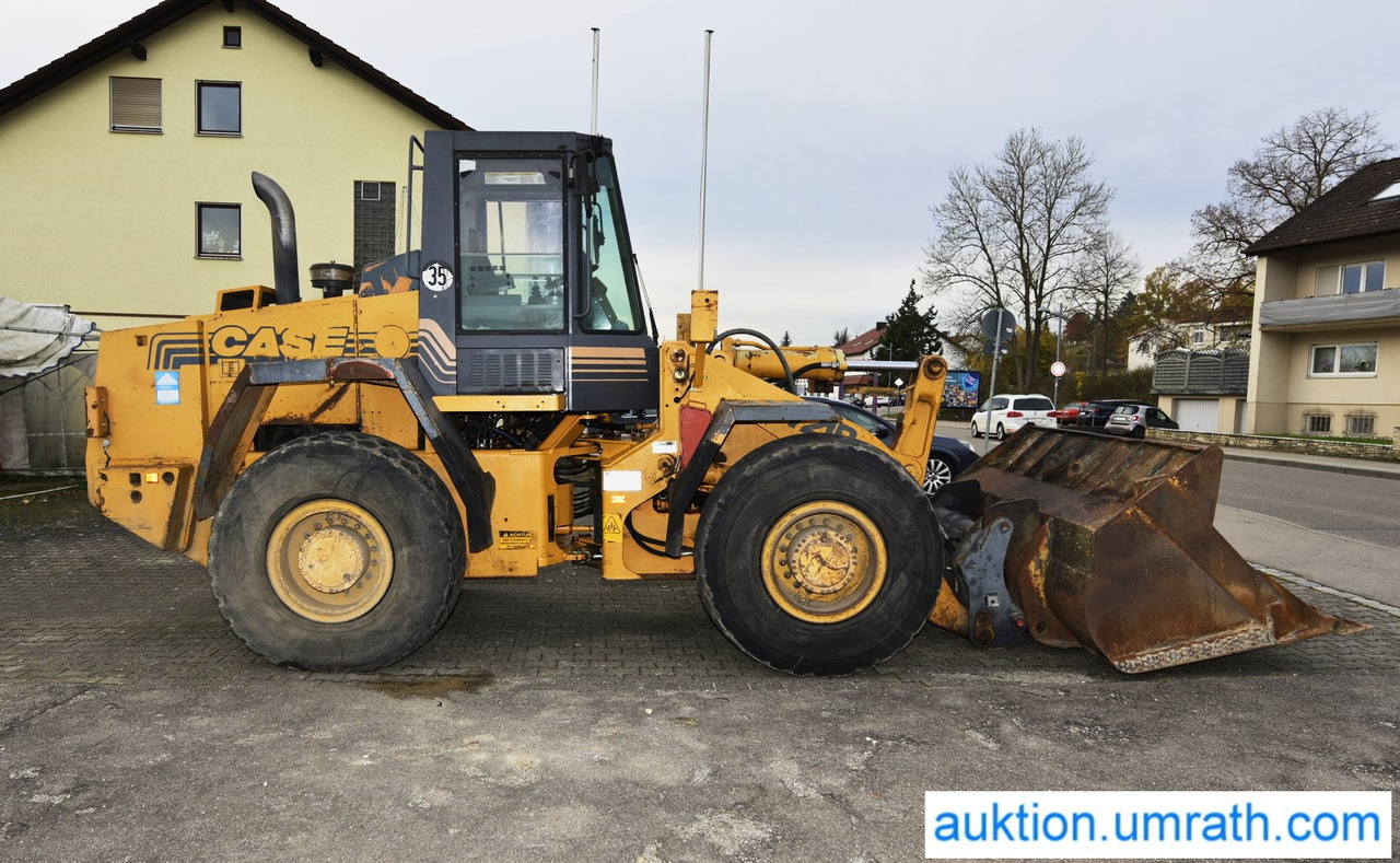 CASE 721 B - Kolový nakladač: obrázek 3 CASE 721 B - Kolový nakladač: obrázek 3