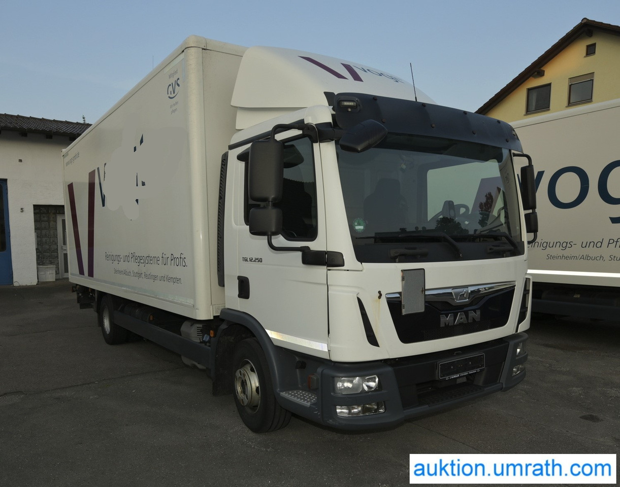 MAN TGL 12.250 4x2 L/BL Koffer Ladebordwand Klimaautomatik NAVI Luftfederung Automatikgetriebe EURO 6 - Skříňový nákladní auto: obrázek 3 MAN TGL 12.250 4x2 L/BL Koffer Ladebordwand Klimaautomatik NAVI Luftfederung Automatikgetriebe EURO 6 - Skříňový nákladní auto: obrázek 3