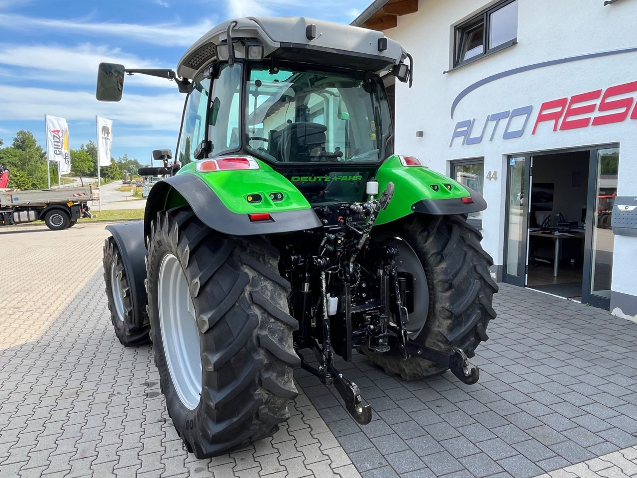 Deutz-Fahr K420 Agrotron 2727 Bstd. Fronthydraulik Zapfwell - Traktor: obrázek 3 Deutz-Fahr K420 Agrotron 2727 Bstd. Fronthydraulik Zapfwell - Traktor: obrázek 3