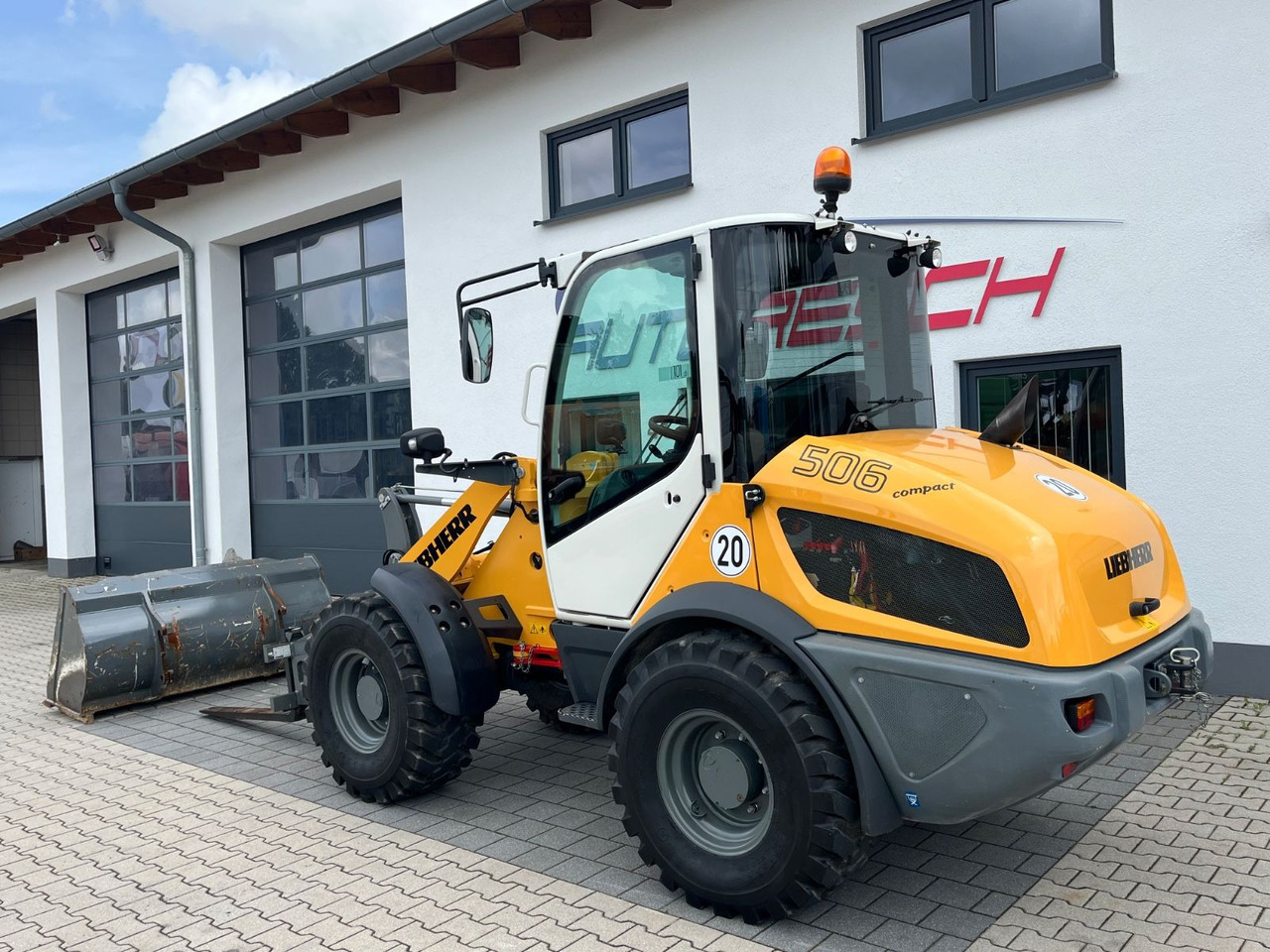 Liebherr 506 Compact Schaufel Gabel - Kolový nakladač: obrázek 4 Liebherr 506 Compact Schaufel Gabel - Kolový nakladač: obrázek 4