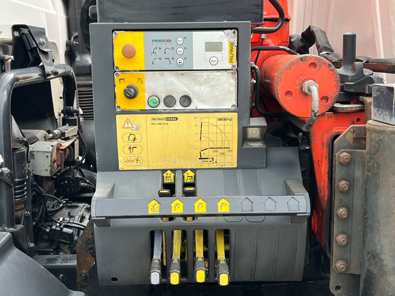 Sklápěč, Auto s hydraulickou rukou MAN TGM 18.290 Kipper Kran Palfinger PK 11001: obrázek 14