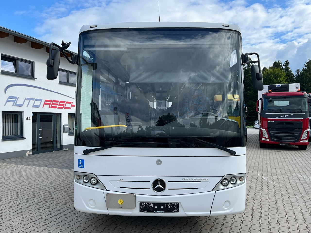 Mercedes-Benz Intouro Euro 5 - Autobus příměstský: obrázek 3 Mercedes-Benz Intouro Euro 5 - Autobus příměstský: obrázek 3