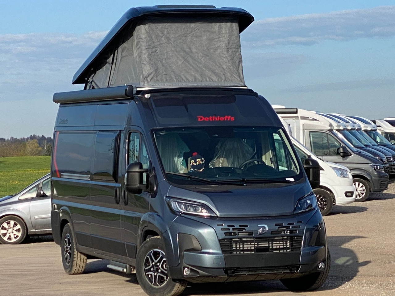 Dethleffs Globetrail 600 DK *2025*Automatik,Aufstelldach - Obytná dodávka: obrázek 1 Dethleffs Globetrail 600 DK *2025*Automatik,Aufstelldach - Obytná dodávka: obrázek 1