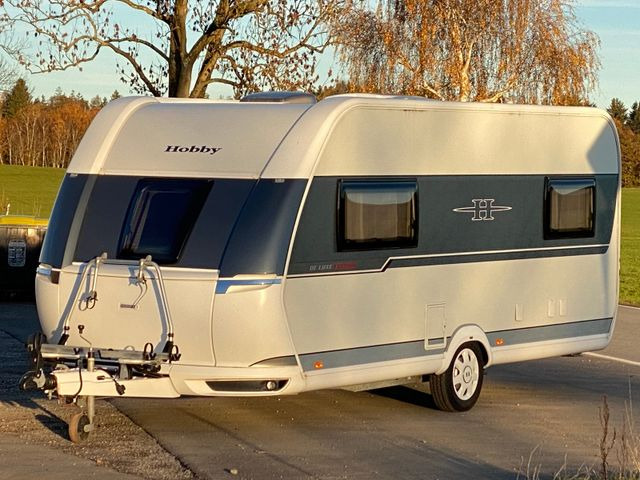 Hobby 495 UL, Einzellbetten, Mover, Vorzelt, - Karavan: obrázek 1 Hobby 495 UL, Einzellbetten, Mover, Vorzelt, - Karavan: obrázek 1