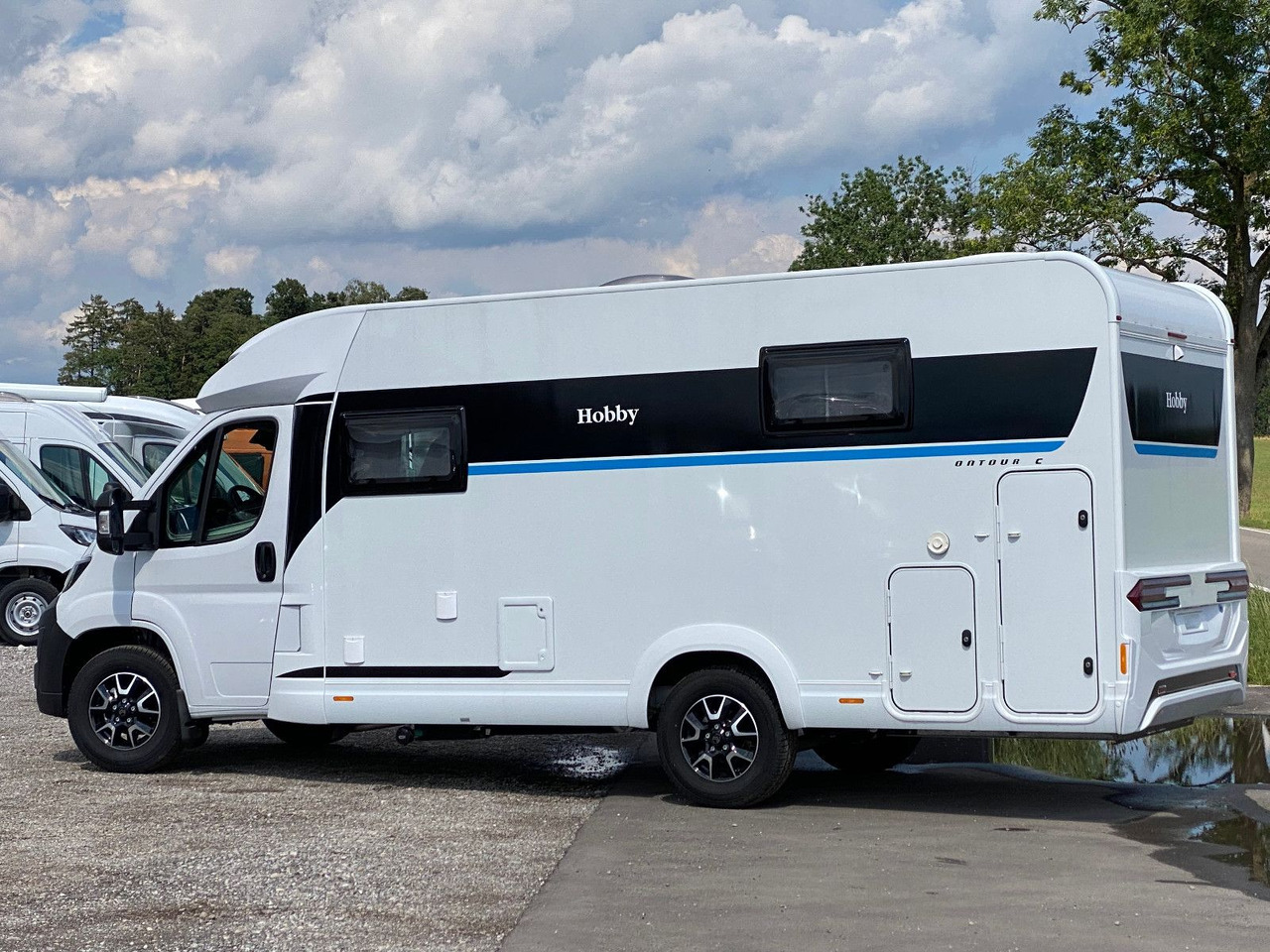 Hobby OnTour C 700 GQ MJ25/MARKISE/RFK/SAFETY-PAKET - Polointegrovaný obytný vůz: obrázek 5 Hobby OnTour C 700 GQ MJ25/MARKISE/RFK/SAFETY-PAKET - Polointegrovaný obytný vůz: obrázek 5