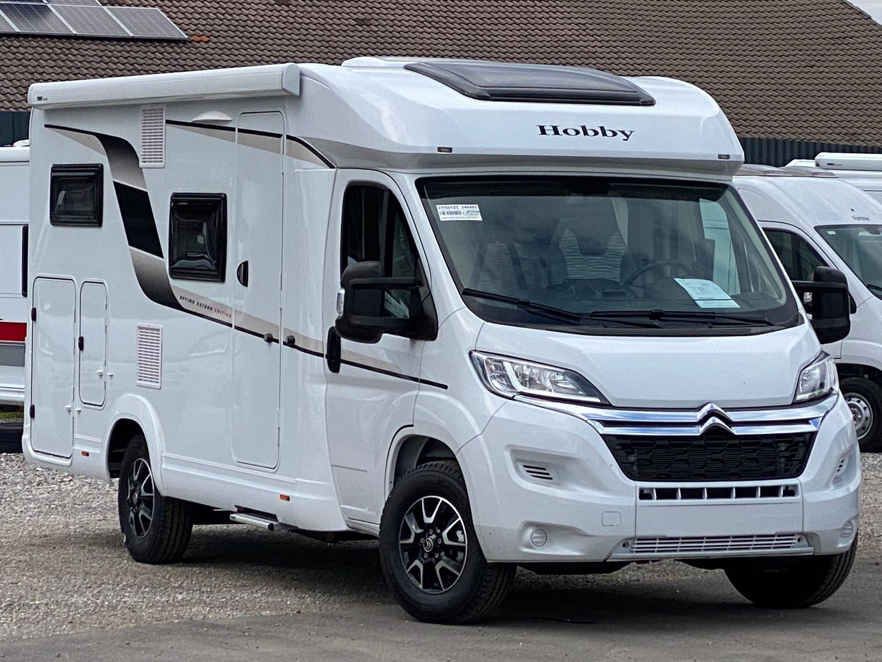 Hobby Optima Ontour Edition V65 GE Navi Markise SAT - Polointegrovaný obytný vůz: obrázek 2 Hobby Optima Ontour Edition V65 GE Navi Markise SAT - Polointegrovaný obytný vůz: obrázek 2
