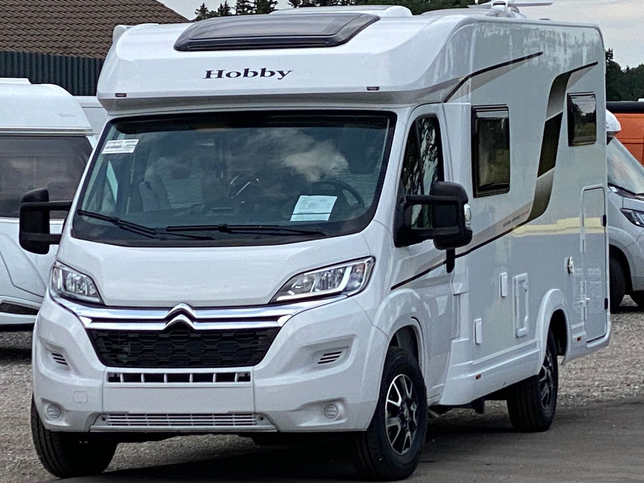 Hobby Optima Ontour Edition V65 GE Navi Markise SAT - Polointegrovaný obytný vůz: obrázek 1 Hobby Optima Ontour Edition V65 GE Navi Markise SAT - Polointegrovaný obytný vůz: obrázek 1