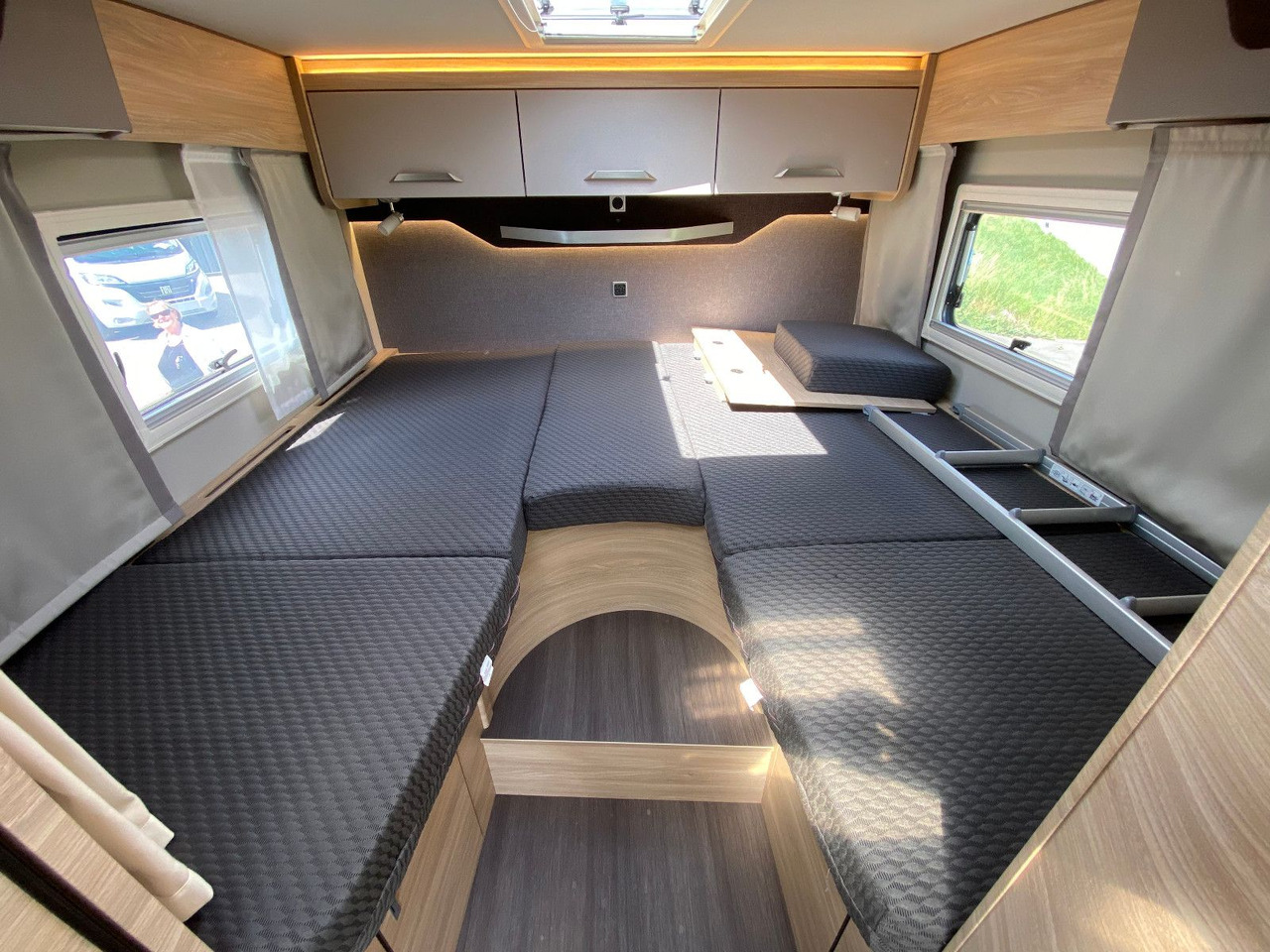Polointegrovaný obytný vůz Knaus Van TI PLUS Platinium Selection 650 MEG,Automat: obrázek 15