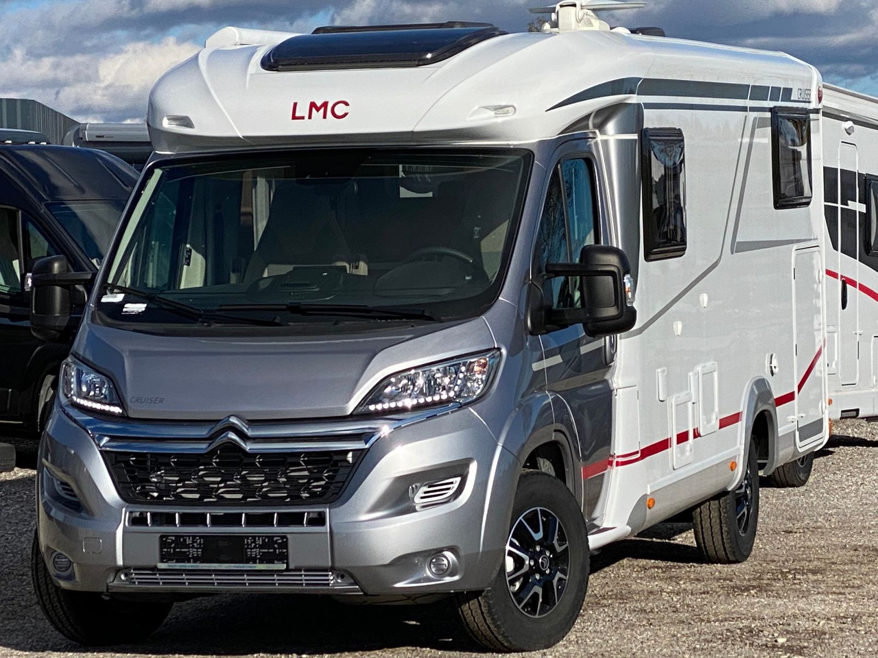 LMC Cruiser V 646 G, SAT, Navi, Sondermodell,16 Zoll - Polointegrovaný obytný vůz: obrázek 3 LMC Cruiser V 646 G, SAT, Navi, Sondermodell,16 Zoll - Polointegrovaný obytný vůz: obrázek 3