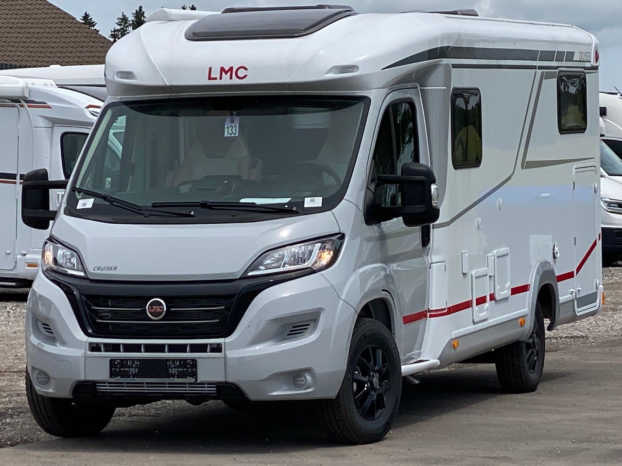 LMC Cruiser V 646 G, SAT, Navi, Sondermodell,16 Zoll - Polointegrovaný obytný vůz: obrázek 3 LMC Cruiser V 646 G, SAT, Navi, Sondermodell,16 Zoll - Polointegrovaný obytný vůz: obrázek 3