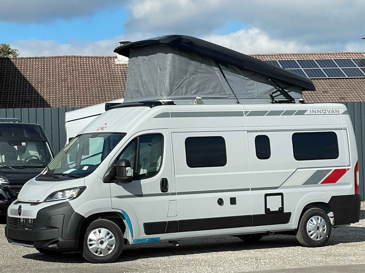 LMC INNOVAN 600 ,ASD, Aufstelldach,26 Modell, - Obytná dodávka: obrázek 5 LMC INNOVAN 600 ,ASD, Aufstelldach,26 Modell, - Obytná dodávka: obrázek 5