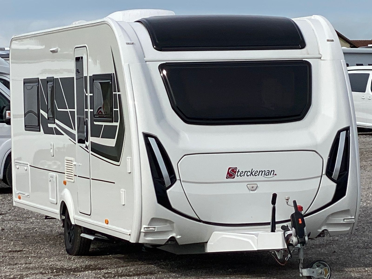 Sterckeman Alize Connect 560 CP, Quennsbett, Mover, Klima - Karavan: obrázek 1 Sterckeman Alize Connect 560 CP, Quennsbett, Mover, Klima - Karavan: obrázek 1