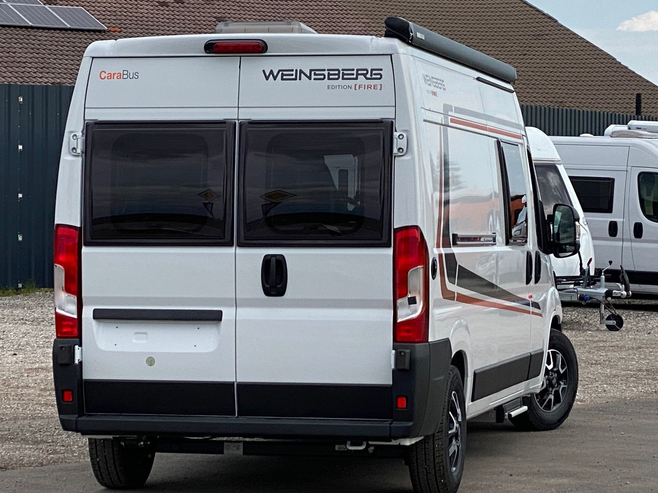Obytná dodávka Weinsberg CaraBus 600 MQ EDITION Fire: obrázek 7
