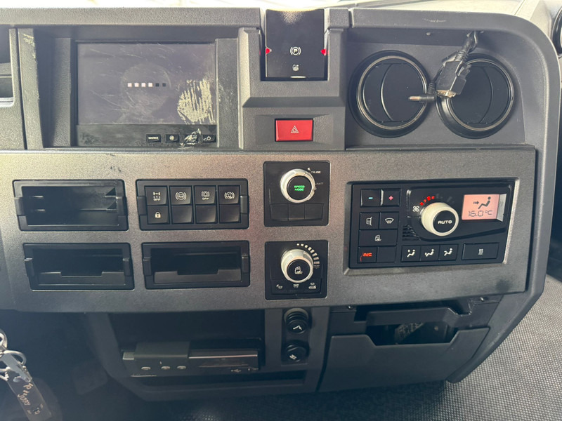 Tahač Renault T 430 / 2 Tanks / Refrigerator / Euro 6: obrázek 12