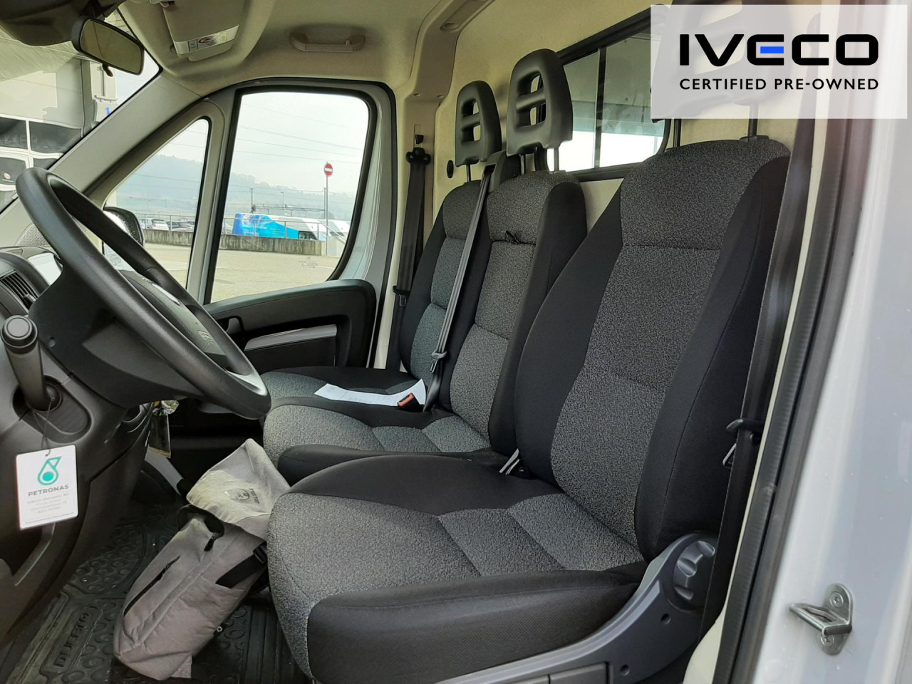 FIAT e-Ducato L2H2 teilverglast (47-kWh) - Furgon, Elektrická dodávka: obrázek 3 FIAT e-Ducato L2H2 teilverglast (47-kWh) - Furgon, Elektrická dodávka: obrázek 3
