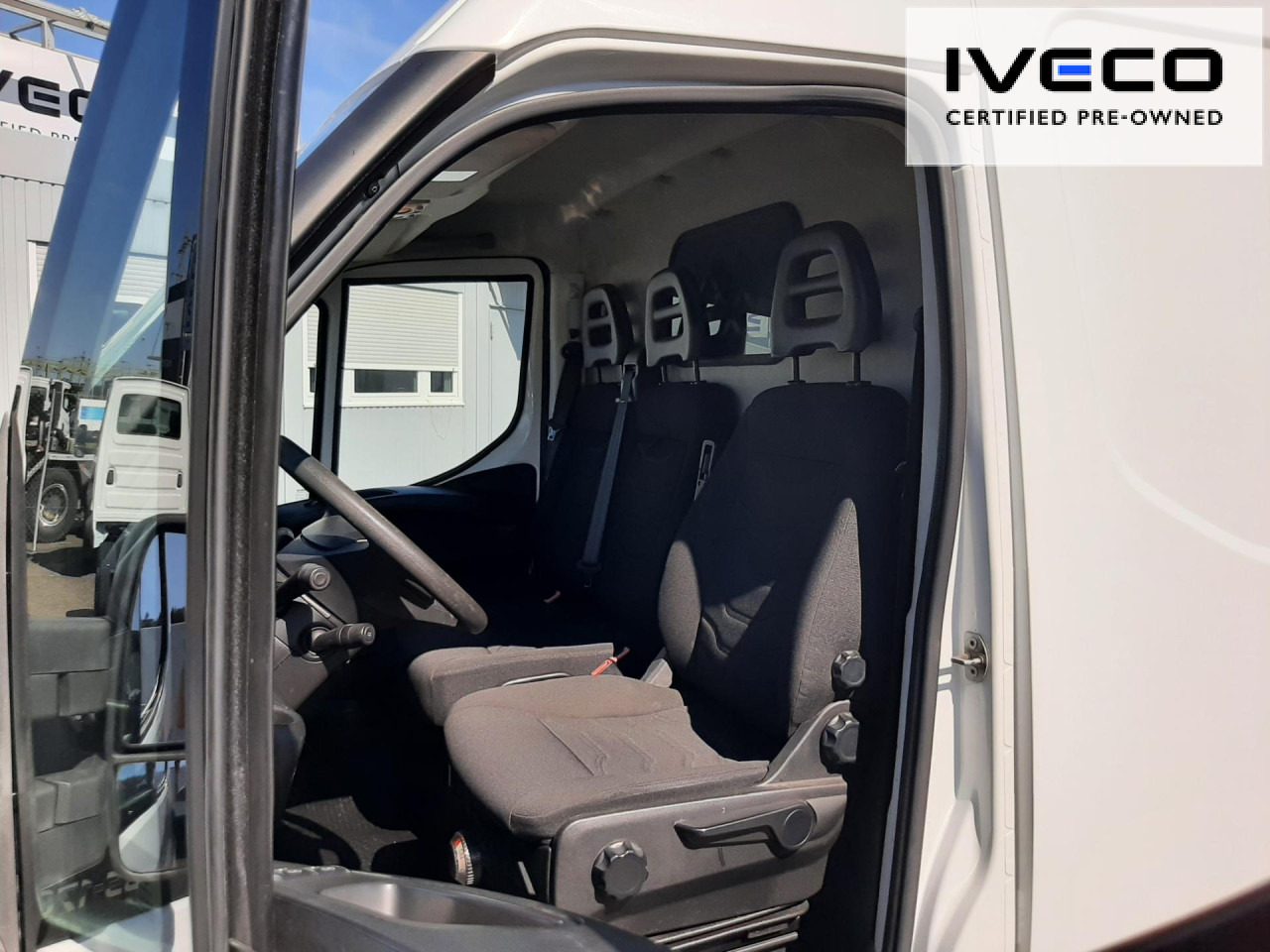IVECO 35S17V Daily Euro5 Klima AHK ZV - Furgon: obrázek 2 IVECO 35S17V Daily Euro5 Klima AHK ZV - Furgon: obrázek 2