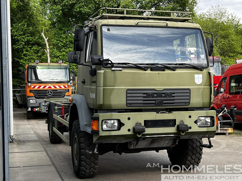 MAN 18.225 LAC 4x4 - Nákladní auto: obrázek 2 MAN 18.225 LAC 4x4 - Nákladní auto: obrázek 2