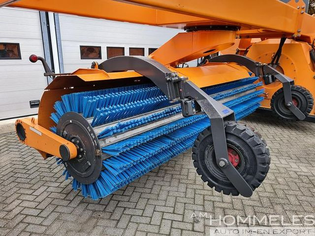 Zametací vůz Overaasen RS 200: obrázek 9 Zametací vůz Overaasen RS 200: obrázek 9