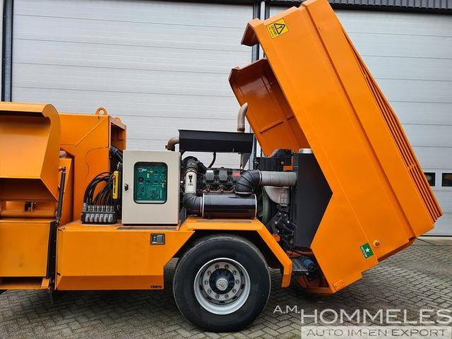 Zametací vůz Overaasen RS 200: obrázek 10 Zametací vůz Overaasen RS 200: obrázek 10