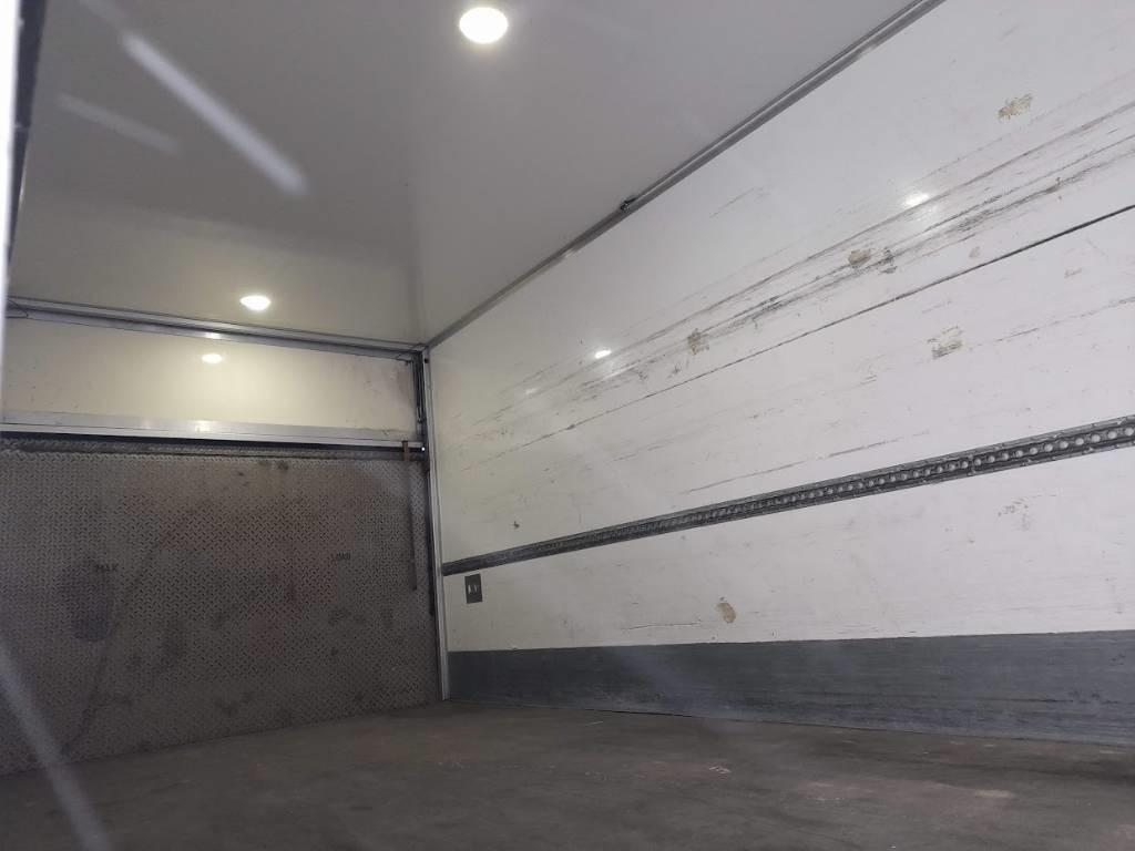 Mercedes-Benz Atego 918 Euro 6 - Chladírenský nákladní automobil: obrázek 4 Mercedes-Benz Atego 918 Euro 6 - Chladírenský nákladní automobil: obrázek 4