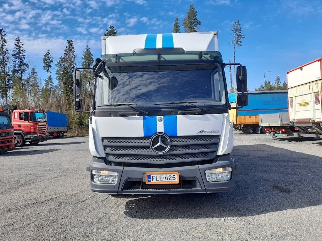 Mercedes-Benz Atego 918 Euro 6 - Chladírenský nákladní automobil: obrázek 3 Mercedes-Benz Atego 918 Euro 6 - Chladírenský nákladní automobil: obrázek 3