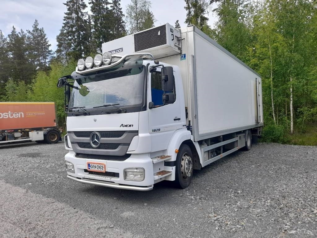 Mercedes-Benz Axor 1829  - Chladírenský nákladní automobil: obrázek 2 Mercedes-Benz Axor 1829  - Chladírenský nákladní automobil: obrázek 2