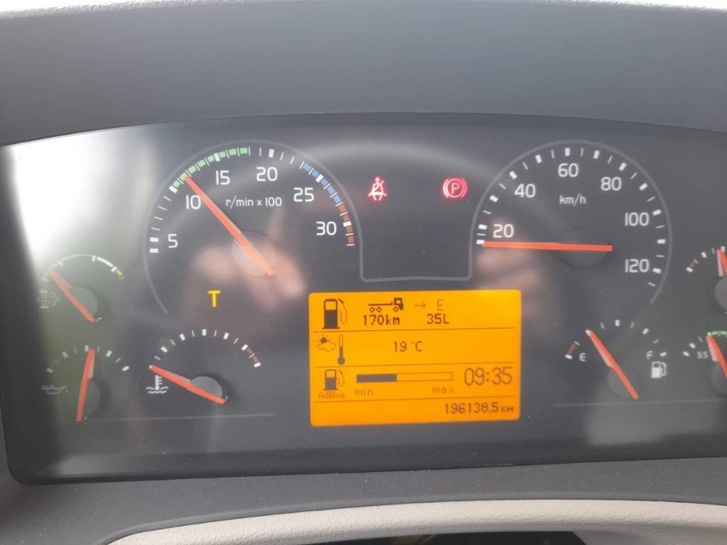 Volvo FL 210 - Chladírenský nákladní automobil: obrázek 5 Volvo FL 210 - Chladírenský nákladní automobil: obrázek 5