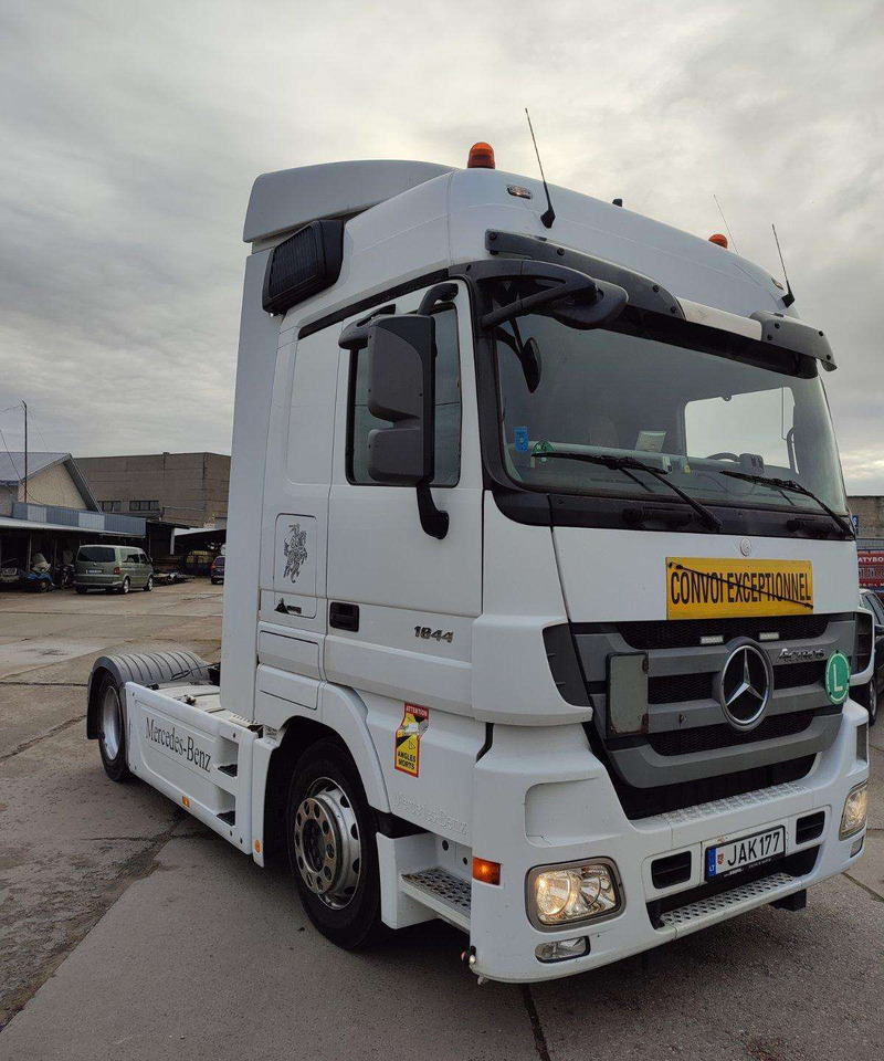 Mercedes-Benz Actros 1844 LS - Tahač: obrázek 1 Mercedes-Benz Actros 1844 LS - Tahač: obrázek 1