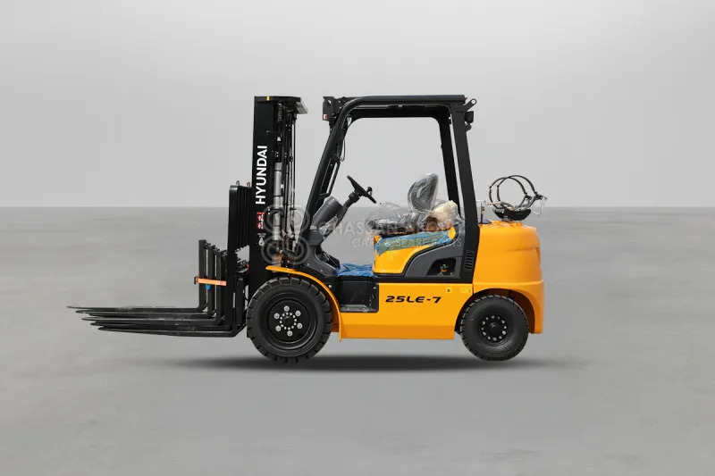 Hyundai Forklift 30LE-7 3 TONS LPG 3 STAGE - Plynový vysokozdvižný vozík: obrázek 2 Hyundai Forklift 30LE-7 3 TONS LPG 3 STAGE - Plynový vysokozdvižný vozík: obrázek 2