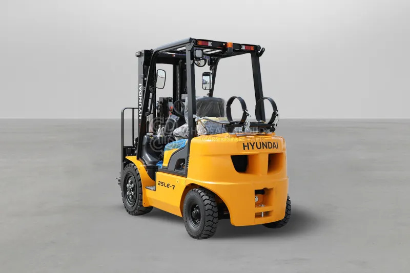 Hyundai Forklift 30LE-7 3 TONS LPG 3 STAGE - Plynový vysokozdvižný vozík: obrázek 5 Hyundai Forklift 30LE-7 3 TONS LPG 3 STAGE - Plynový vysokozdvižný vozík: obrázek 5