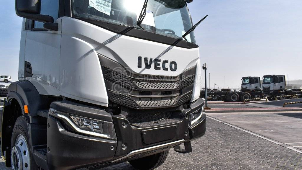IVECO T-WAY Chassis 6×4 AD380T47H WHEELBASE 4500 MY25 - Podvozek s kabinou: obrázek 2 IVECO T-WAY Chassis 6×4 AD380T47H WHEELBASE 4500 MY25 - Podvozek s kabinou: obrázek 2