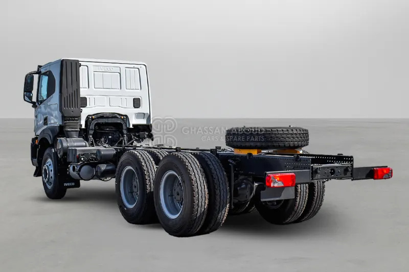 Iveco T-WAY AT380T47H 6x4 R24 Tyres Chassis - Barcelona Stock - Podvozek s kabinou: obrázek 3 Iveco T-WAY AT380T47H 6x4 R24 Tyres Chassis - Barcelona Stock - Podvozek s kabinou: obrázek 3