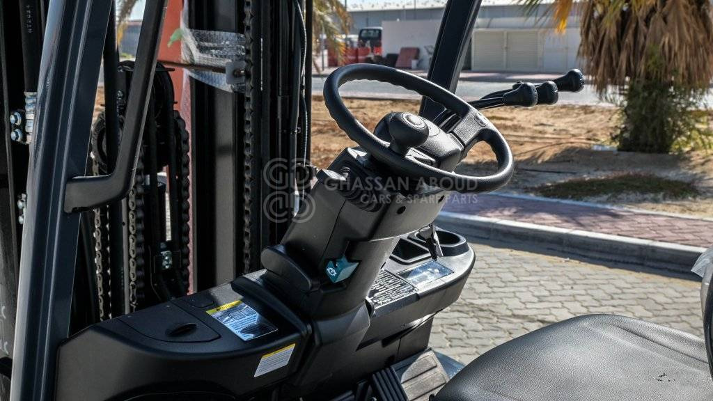 TOYOTA FORKLIFT DIESEL 3TON 3STAGE, 3LEVER 4500MM W/ SIDE SHIFT MY24 - Dieselový vysokozdvižný vozík: obrázek 4 TOYOTA FORKLIFT DIESEL 3TON 3STAGE, 3LEVER 4500MM W/ SIDE SHIFT MY24 - Dieselový vysokozdvižný vozík: obrázek 4