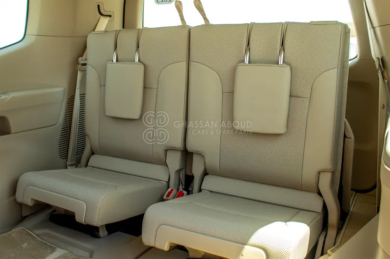 SUV Toyota Land Cruiser 300: obrázek 9