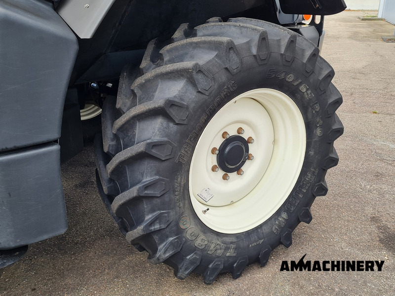 Sklízecí řezačka New Holland FR600: obrázek 16 Sklízecí řezačka New Holland FR600: obrázek 16