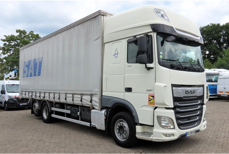 DAF XF 530 6x2 Frigo, lift roof, moving axel, P-cooling, etc - Plachtový nákladní auto: obrázek 2 DAF XF 530 6x2 Frigo, lift roof, moving axel, P-cooling, etc - Plachtový nákladní auto: obrázek 2