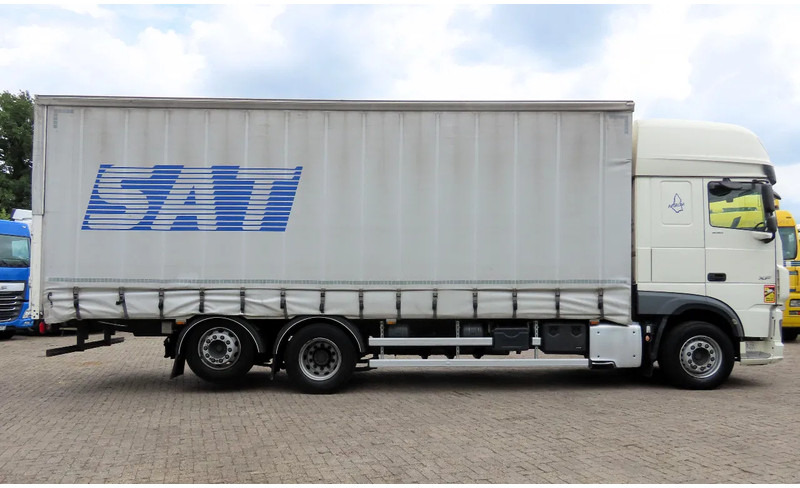 Plachtový nákladní auto DAF XF 530 6x2 Frigo, lift roof, moving axel, P-cooling, etc: obrázek 5