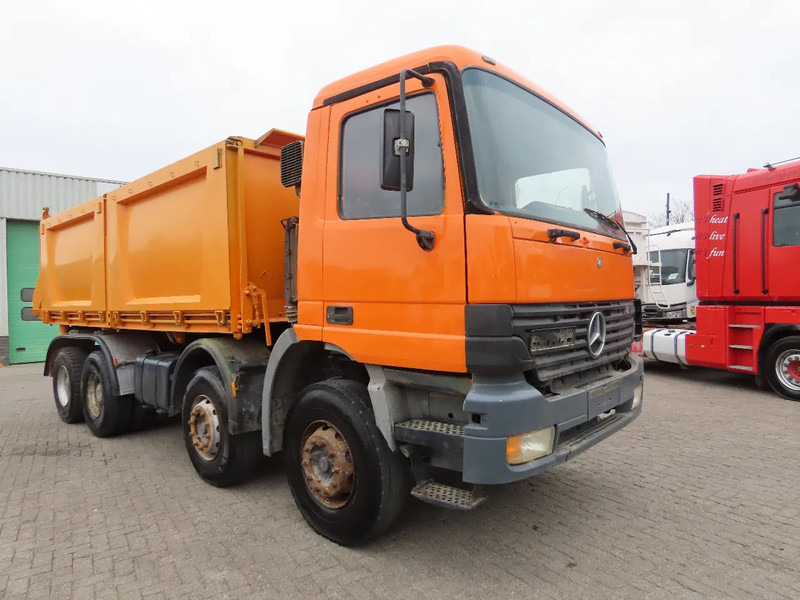 Mercedes-Benz Actros 3240 Manual, steel dumper! Great condition! - Sklápěč: obrázek 3 Mercedes-Benz Actros 3240 Manual, steel dumper! Great condition! - Sklápěč: obrázek 3