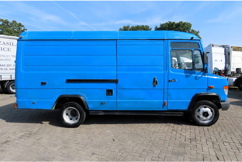 Mercedes-Benz Vario 812D - Furgon: obrázek 4 Mercedes-Benz Vario 812D - Furgon: obrázek 4