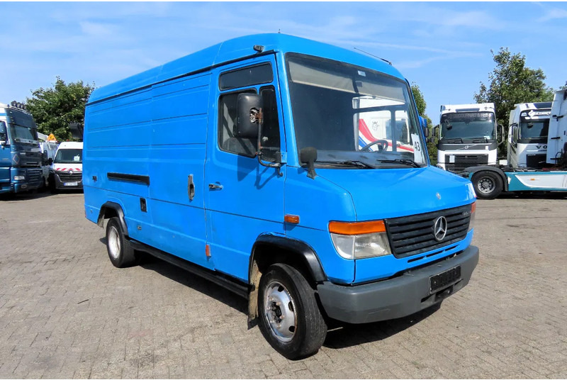 Mercedes-Benz Vario 812D - Furgon: obrázek 3 Mercedes-Benz Vario 812D - Furgon: obrázek 3