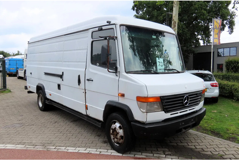 Mercedes-Benz Vario 813 clean. good engine - Furgon: obrázek 2 Mercedes-Benz Vario 813 clean. good engine - Furgon: obrázek 2