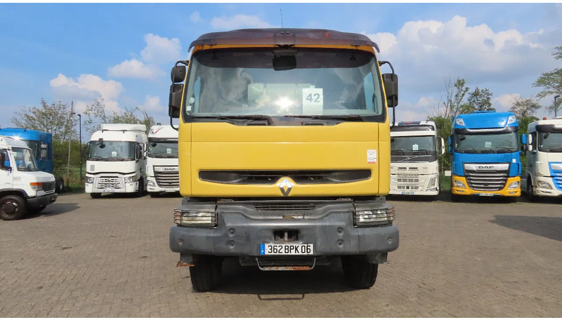 Renault Kerax 420 117000 km original !!! APK tot 27/06/2025 FRANCE truck - Autodomíchávač: obrázek 2 Renault Kerax 420 117000 km original !!! APK tot 27/06/2025 FRANCE truck - Autodomíchávač: obrázek 2