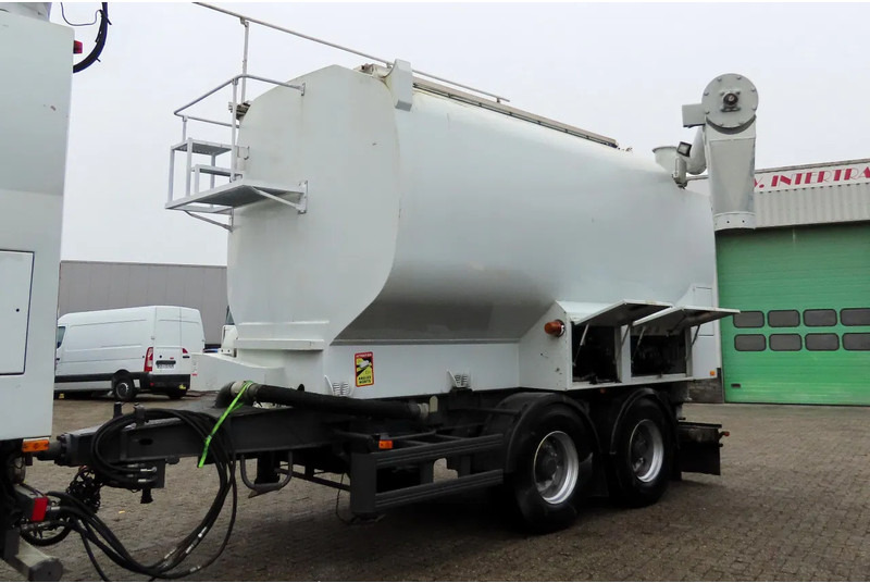 Samro AUGER + Air. 4 comp. - Cisternový přívěs: obrázek 3 Samro AUGER + Air. 4 comp. - Cisternový přívěs: obrázek 3