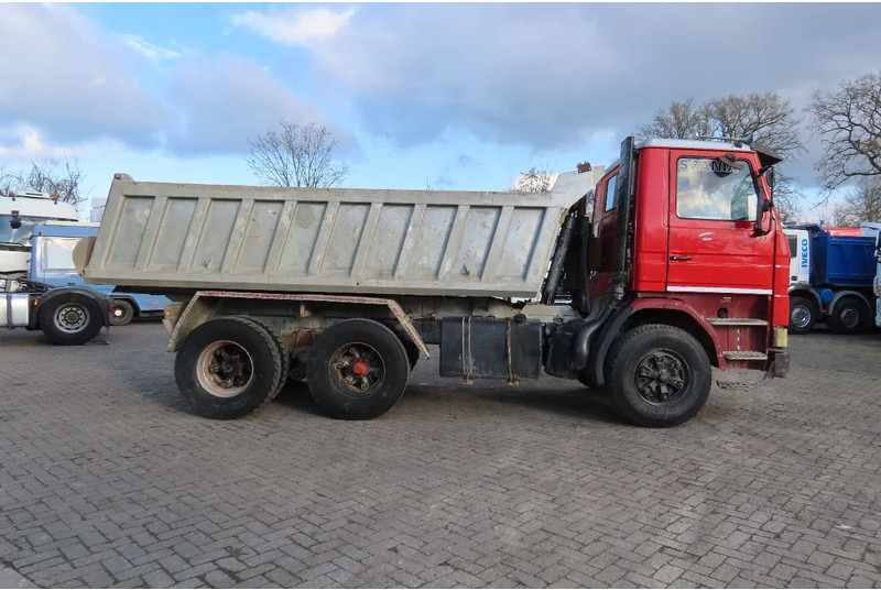 Scania 142H 6x4, Full spring, Very clean - Sklápěč: obrázek 4 Scania 142H 6x4, Full spring, Very clean - Sklápěč: obrázek 4